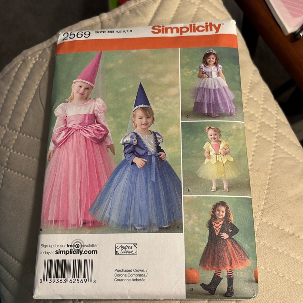 🗺️ Simplicity uncut Pattern 2009 Halloween Costumes Dance Costume Princess Theme